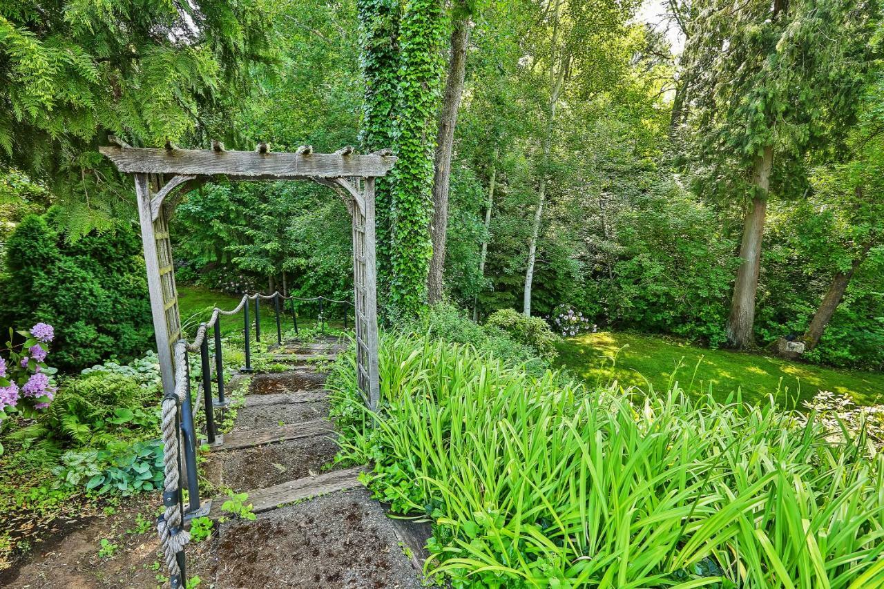 Brookside Bed & Breakfast Гуд-Рівер Екстер'єр фото